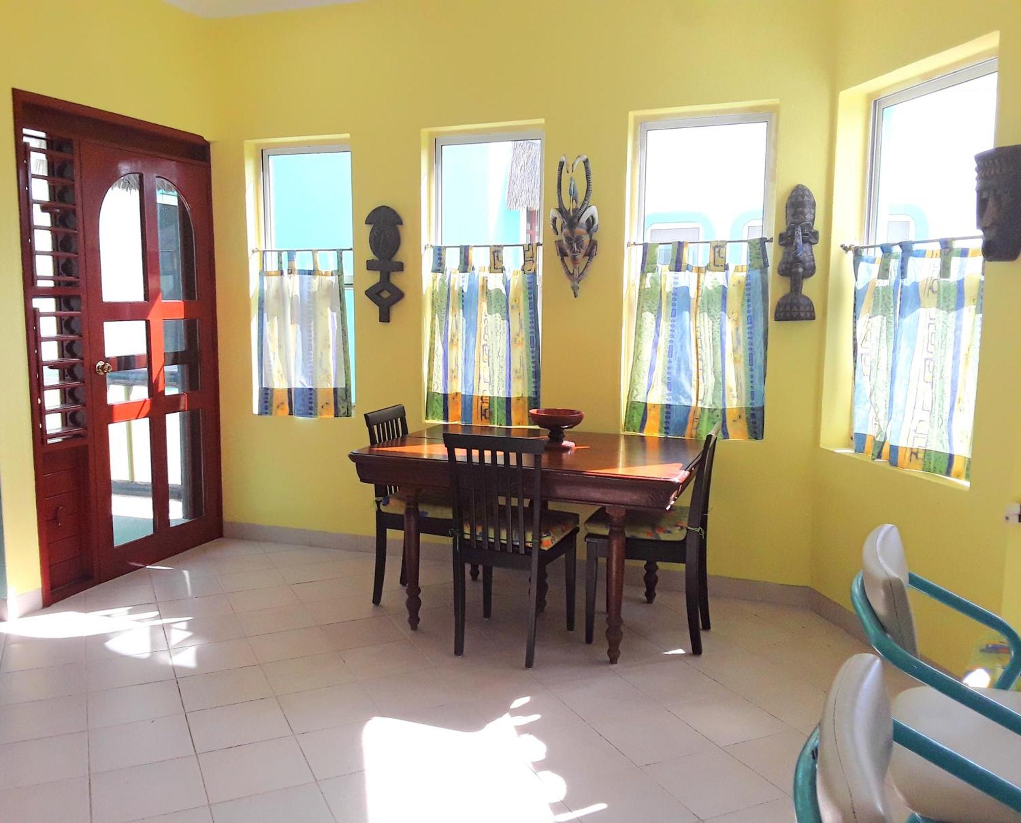 Casa Gatos Apartahotel